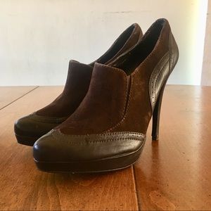 COLIN STEWART Brown Suede Platform Heels